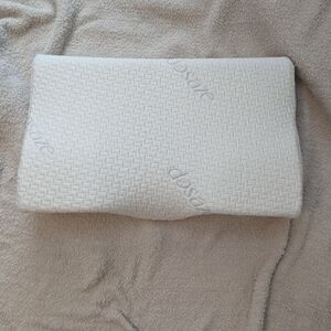 Dosaze Memory Foam Pillow